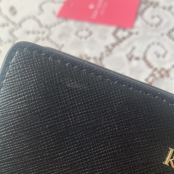 Kate spade slim bifold saffiano leather wallet